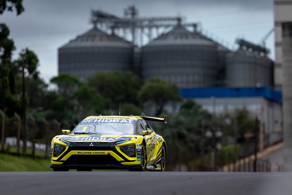 Felipe Fraga vence em Cascavel após final emocionante com Daniel Serra